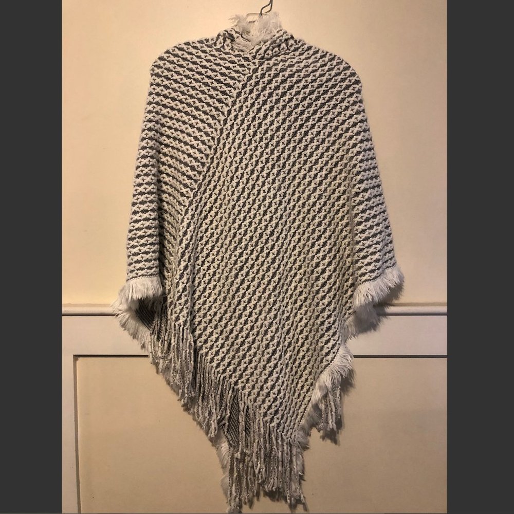 Gray and white knit poncho